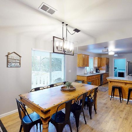 Pine Place Oakhurst Εξωτερικό φωτογραφία