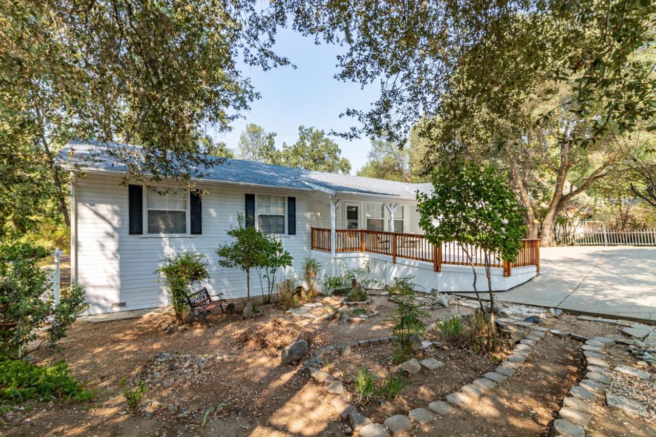 Pine Place Oakhurst Εξωτερικό φωτογραφία