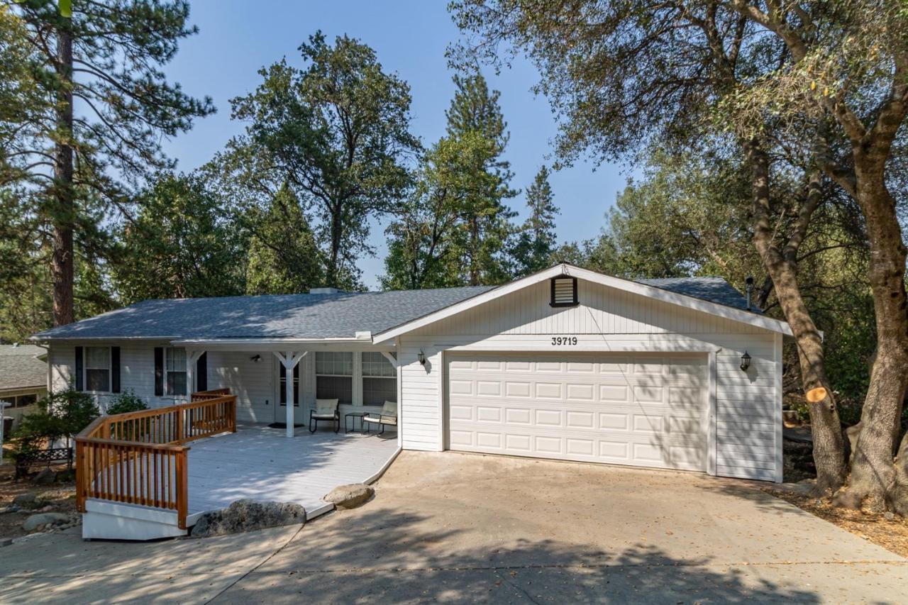Pine Place Oakhurst Εξωτερικό φωτογραφία