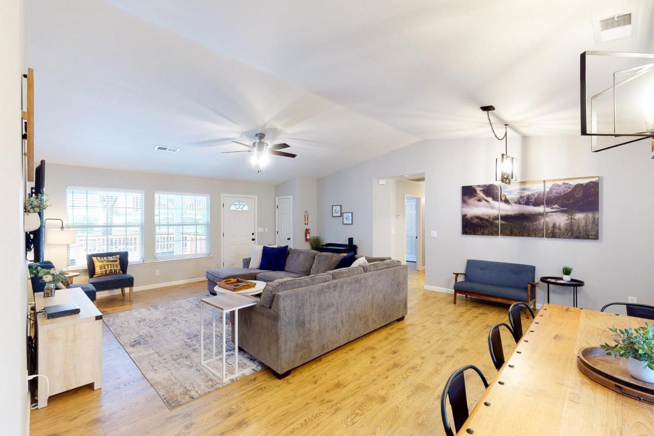 Pine Place Oakhurst Εξωτερικό φωτογραφία