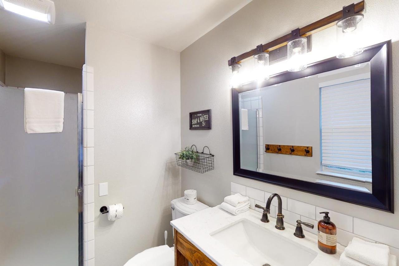 Pine Place Oakhurst Εξωτερικό φωτογραφία